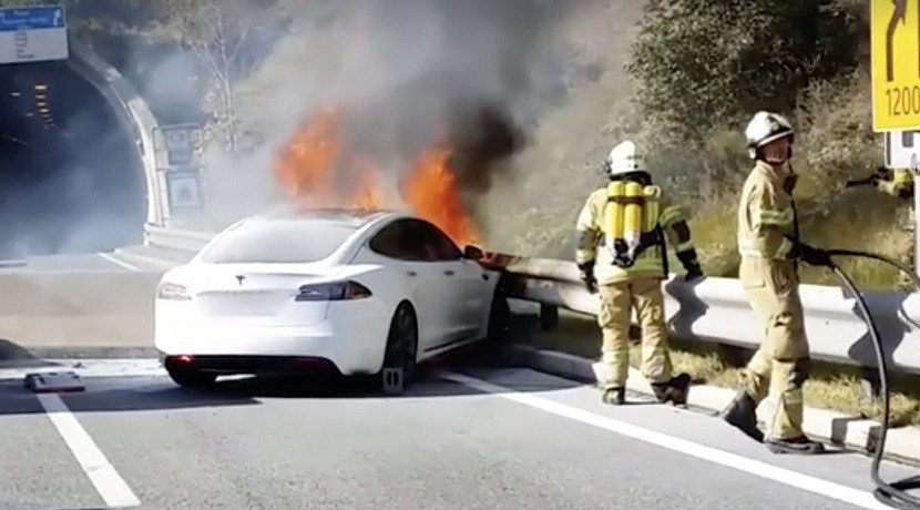 Tesla Model S burned down because he was shot in the batteries