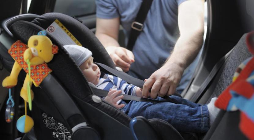 Child car seats placement